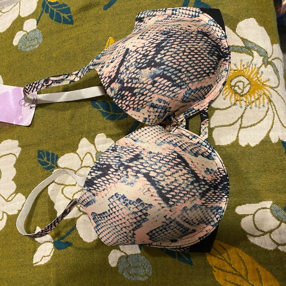 Savage X Fenty Snake Print Bra - Pink and Black